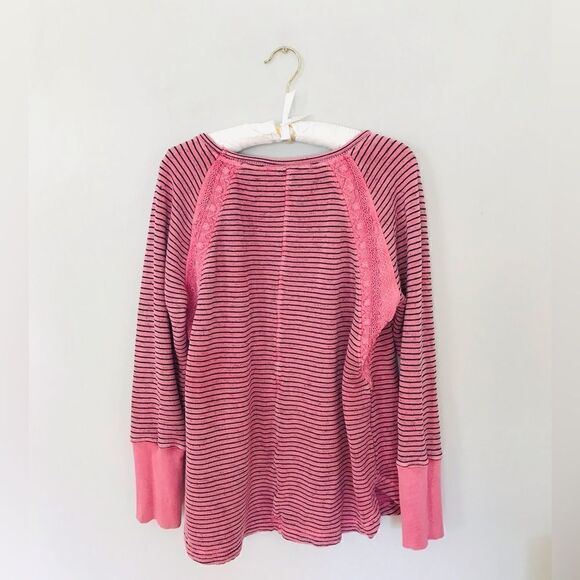 Soft surroundings | distressed pink lace crewneck sweatshirt | size large - Picture 7 of 7